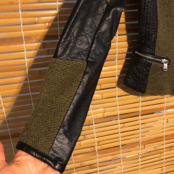 Tight dark green women’s motorcycle jacket - Picture 3 of 6